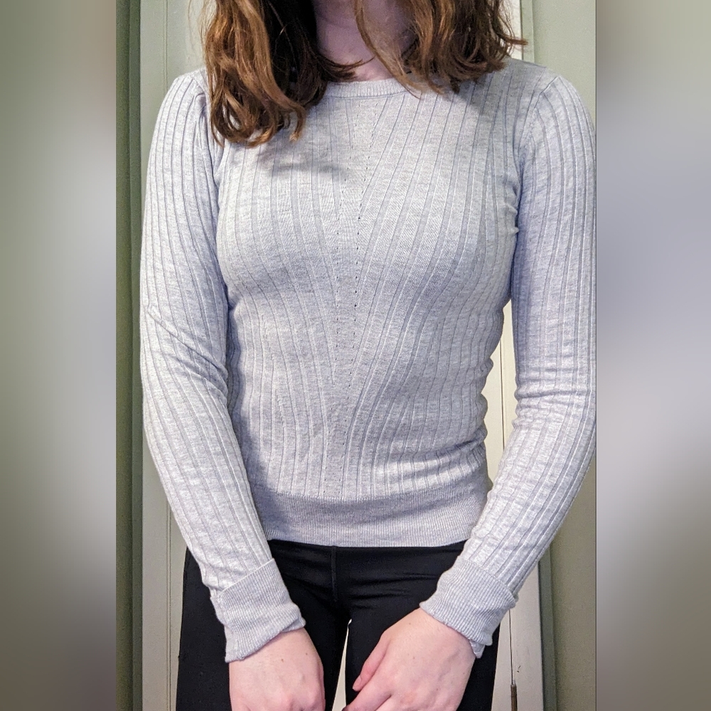 Dynamite Knit Bodycon Long Sleeve Sweater in Grey | Size Medium